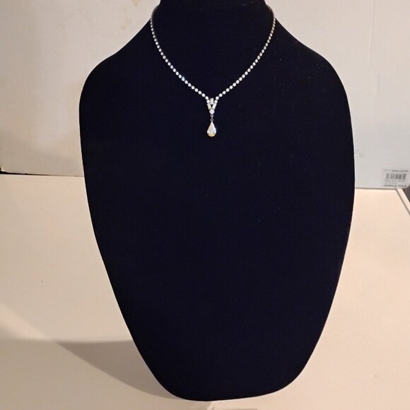 Silver tone Rhinestones Clear Sparkly Crystals Necklace Charms Pendant 7.5' - Picture 4 of 11